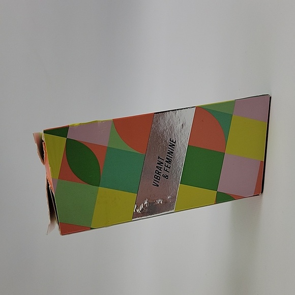 Not for Everybody Daring Woman Eau de Toilette Natural Spray by Bruno Banani - Picture 2 of 5